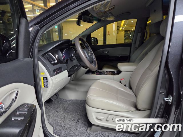 Kia Carnival 9-Seater Noblesse Special 2019 — фото 8