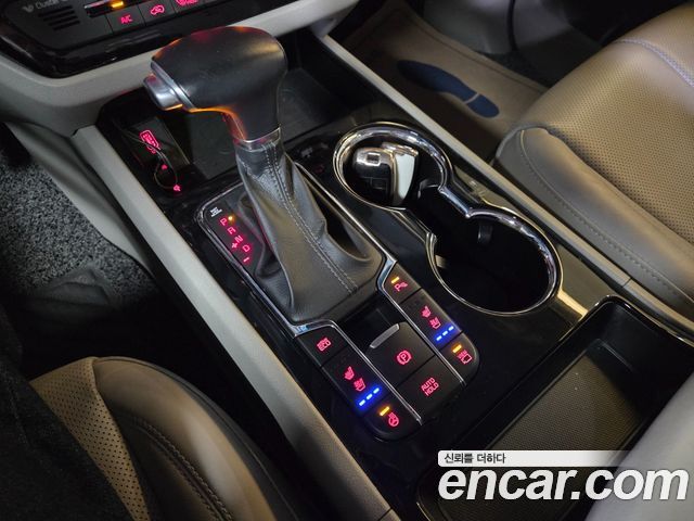 Kia Carnival 9-Seater Noblesse Special 2019 — фото 20
