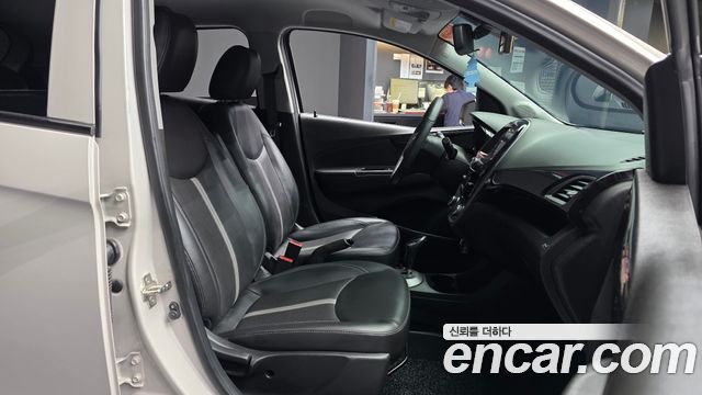Chevrolet Spark Premier 2021 — фото 12