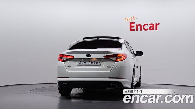 Kia K5 2.0 Turbo-GDI Noblesse 2012 — фото 4