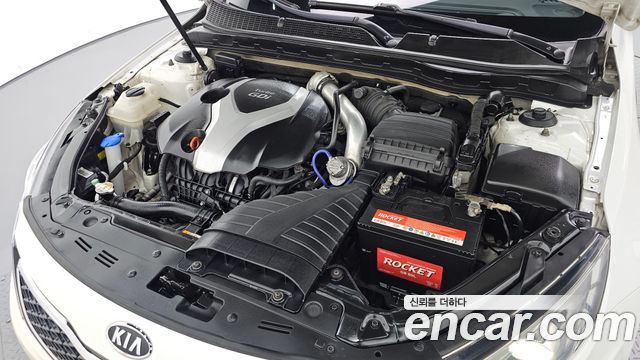 Kia K5 2.0 Turbo-GDI Noblesse 2012 — фото 6