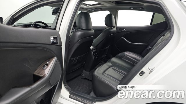 Kia K5 2.0 Turbo-GDI Noblesse 2012 — фото 12