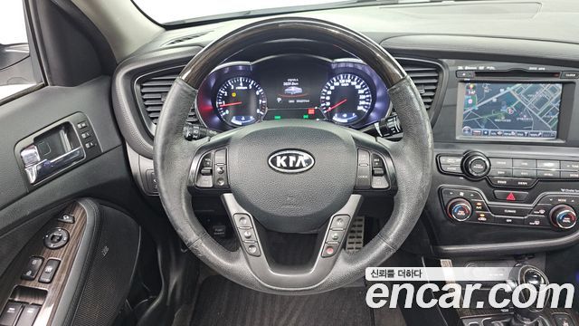 Kia K5 2.0 Turbo-GDI Noblesse 2012 — фото 13