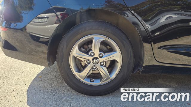 Hyundai Avante (AD) 1.6 GDI Smart 2017 — фото 5