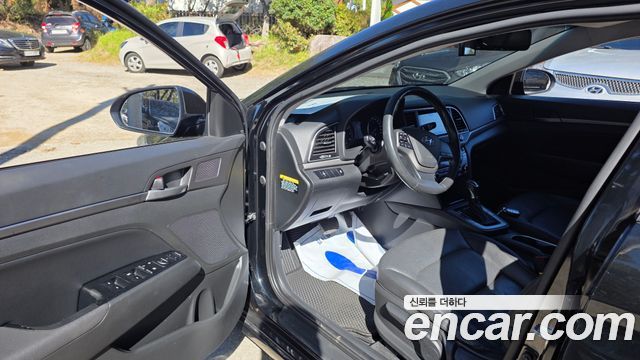 Hyundai Avante (AD) 1.6 GDI Smart 2017 — фото 10