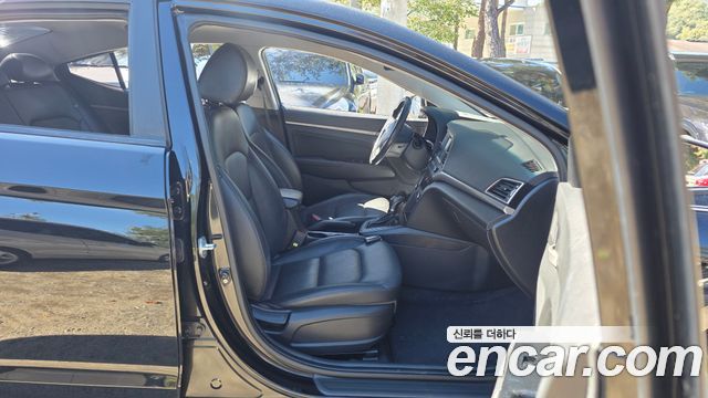 Hyundai Avante (AD) 1.6 GDI Smart 2017 — фото 11