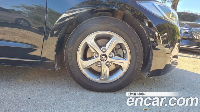 Hyundai Avante (AD) 1.6 GDI Smart 2017 — фото 21