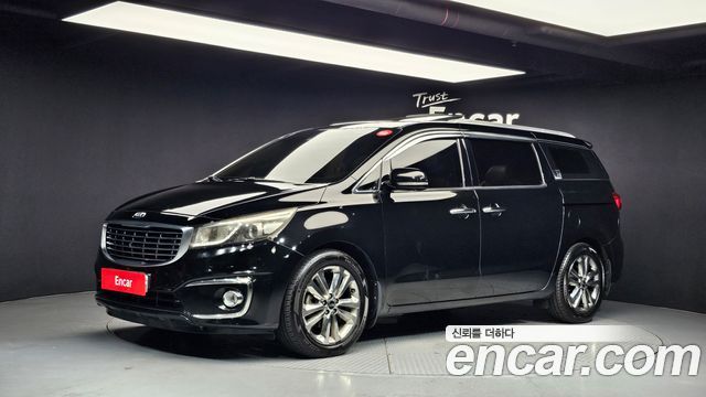 Kia Carnival 9-seater Noblesse