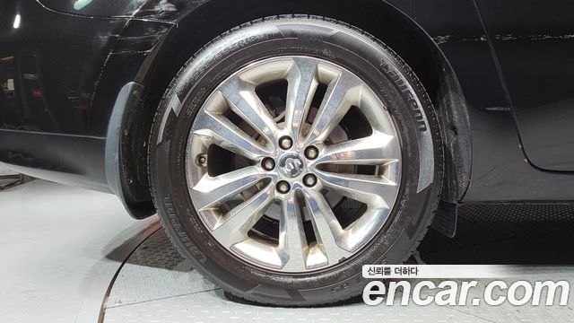 Kia Carnival 9-seater Noblesse 2015 — фото 5