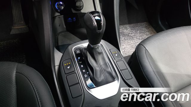 Hyundai Santa Fe The Prime Diesel 2.0 2WD Premium 2016 — фото 9