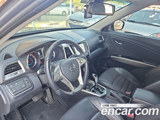KG Mobility (SsangYong) Tivoli LX 2WD HI-DLX 2015 — фото 10