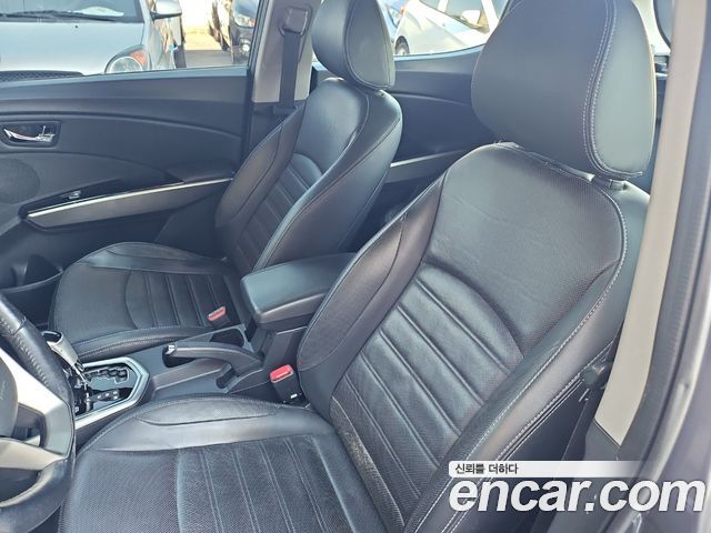KG Mobility (SsangYong) Tivoli LX 2WD HI-DLX 2015 — фото 15