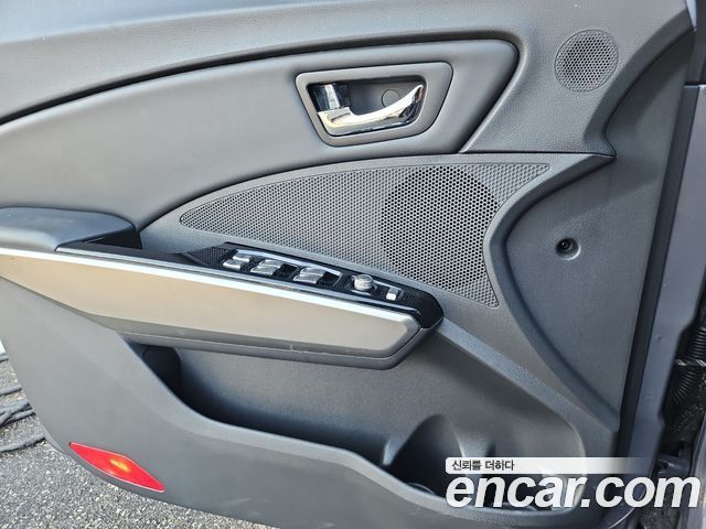 KG Mobility (SsangYong) Tivoli LX 2WD HI-DLX 2015 — фото 23