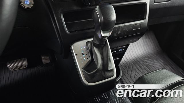 Hyundai Staria Cargo 3-Seater Modern 2022 — фото 9