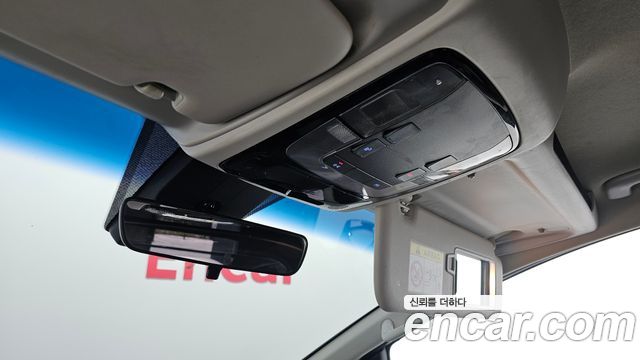 Hyundai Staria Cargo 3-Seater Modern 2022 — фото 17