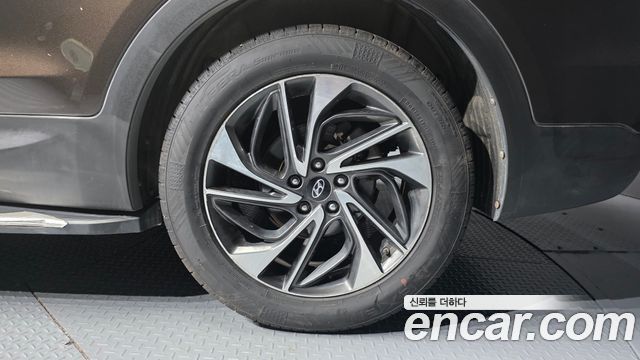 Hyundai Santa Fe The Prime Diesel 2.0 4WD Value Plus 2018 — фото 21