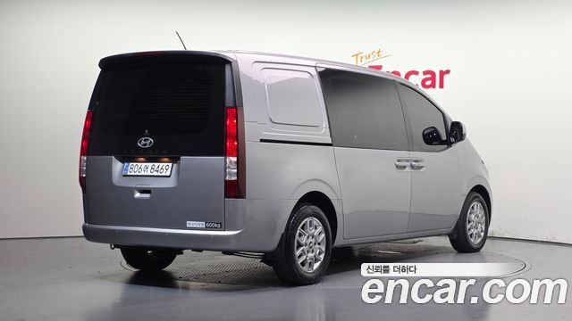 Hyundai Staria HEV 1.6 Cargo 5-Seater Modern 2025 — фото 2