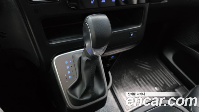 Hyundai Staria HEV 1.6 Cargo 5-Seater Modern 2025 — фото 9