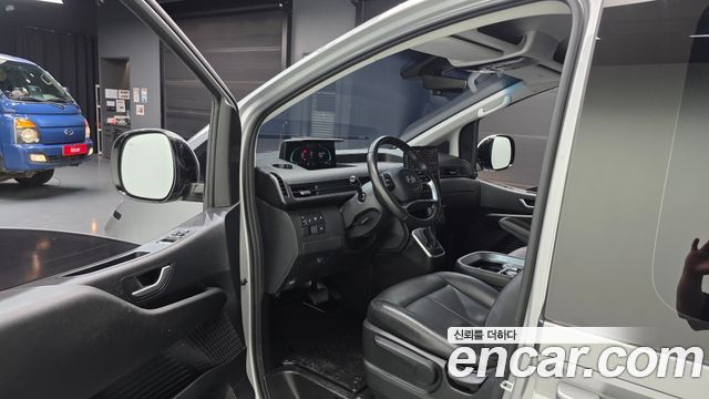 Hyundai Staria HEV 1.6 Cargo 5-Seater Modern 2025 — фото 10