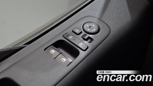Hyundai Staria HEV 1.6 Cargo 5-Seater Modern 2025 — фото 13