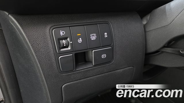 Hyundai Staria HEV 1.6 Cargo 5-Seater Modern 2025 — фото 14