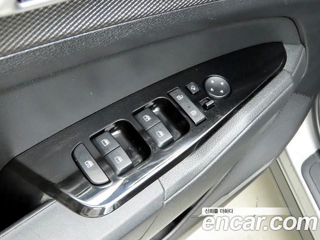Kia Sportage (V) Diesel 2.0 2WD Prestige 2023 — фото 16