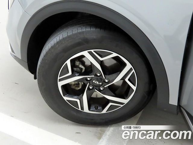 Kia Sportage (V) Diesel 2.0 2WD Prestige 2023 — фото 23