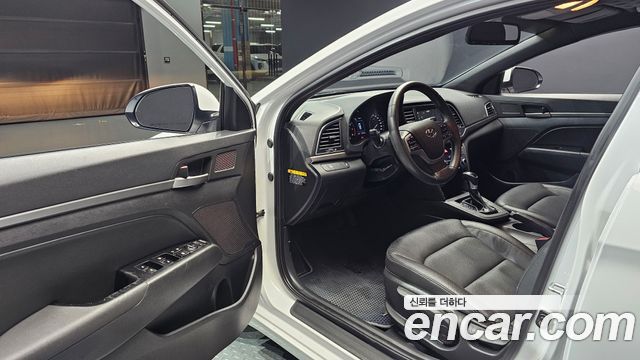 Hyundai Avante (AD) 1.6 GDI Modern 2016 — фото 10
