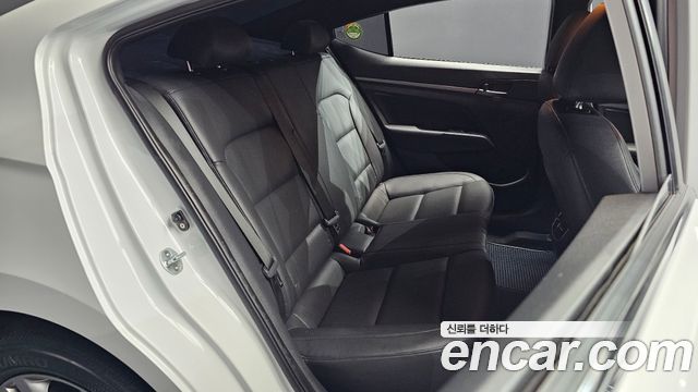 Hyundai Avante (AD) 1.6 GDI Modern 2016 — фото 11