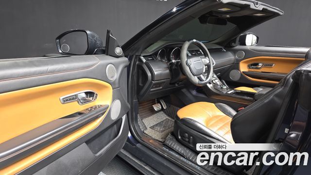 Land Rover Range Rover Evoque 2.0 TD4 HSE Dynamic Convertible 2017 — фото 10