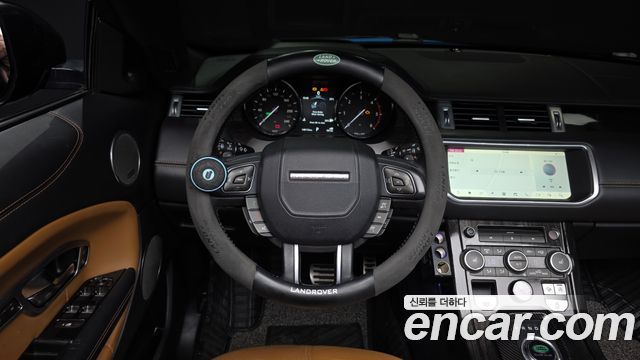 Land Rover Range Rover Evoque 2.0 TD4 HSE Dynamic Convertible 2017 — фото 13