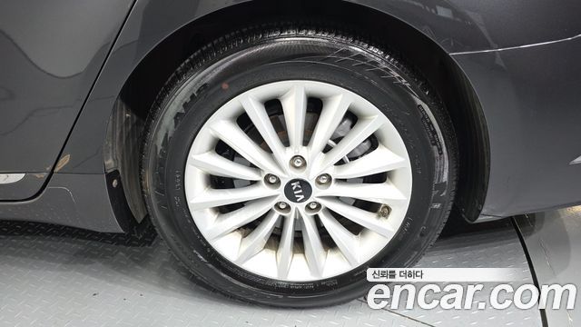 Kia K7 3.0 LPI Luxury (Rental Car) 2019 — фото 21