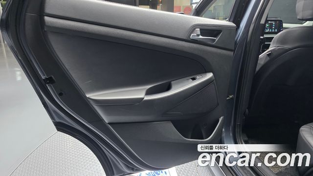 Hyundai Tucson Diesel 2.0 2WD Modern 2020 — фото 25