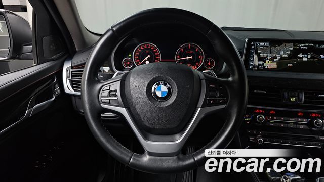 BMW X6 (F16) xDrive 30d 2017 — фото 13