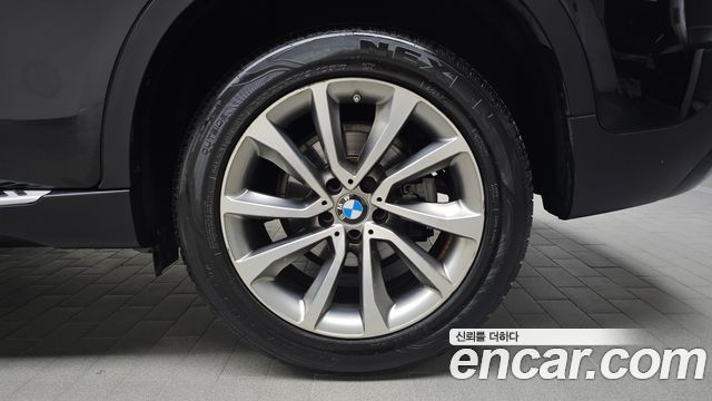 BMW X6 (F16) xDrive 30d 2017 — фото 21