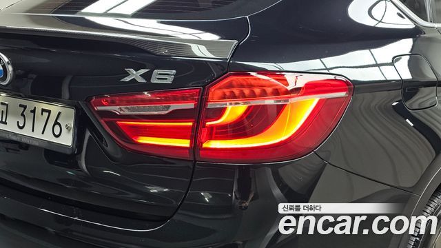BMW X6 (F16) xDrive 30d 2017 — фото 23