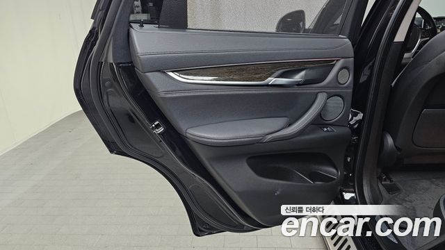 BMW X6 (F16) xDrive 30d 2017 — фото 25