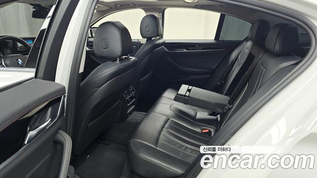 BMW 5 Series (G30) 520d Luxury Special Edition 2018 — фото 12