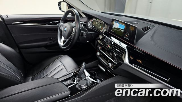 BMW 5 Series (G30) 520d Luxury Special Edition 2018 — фото 19