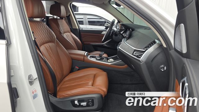 BMW X7 (G07) xDrive 40i Design Pure Excellence 6-Seater 2021 — фото 11