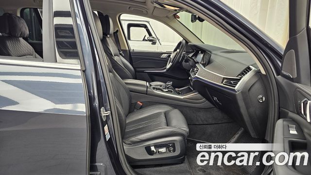 BMW X7 (G07) xDrive 40d Design Pure Excellence 6-Seater 2022 — фото 11