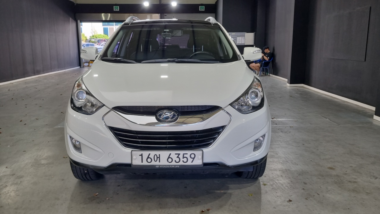Hyundai Tucson ix Diesel 2WD LX20 Luxury 2013 — фото 3