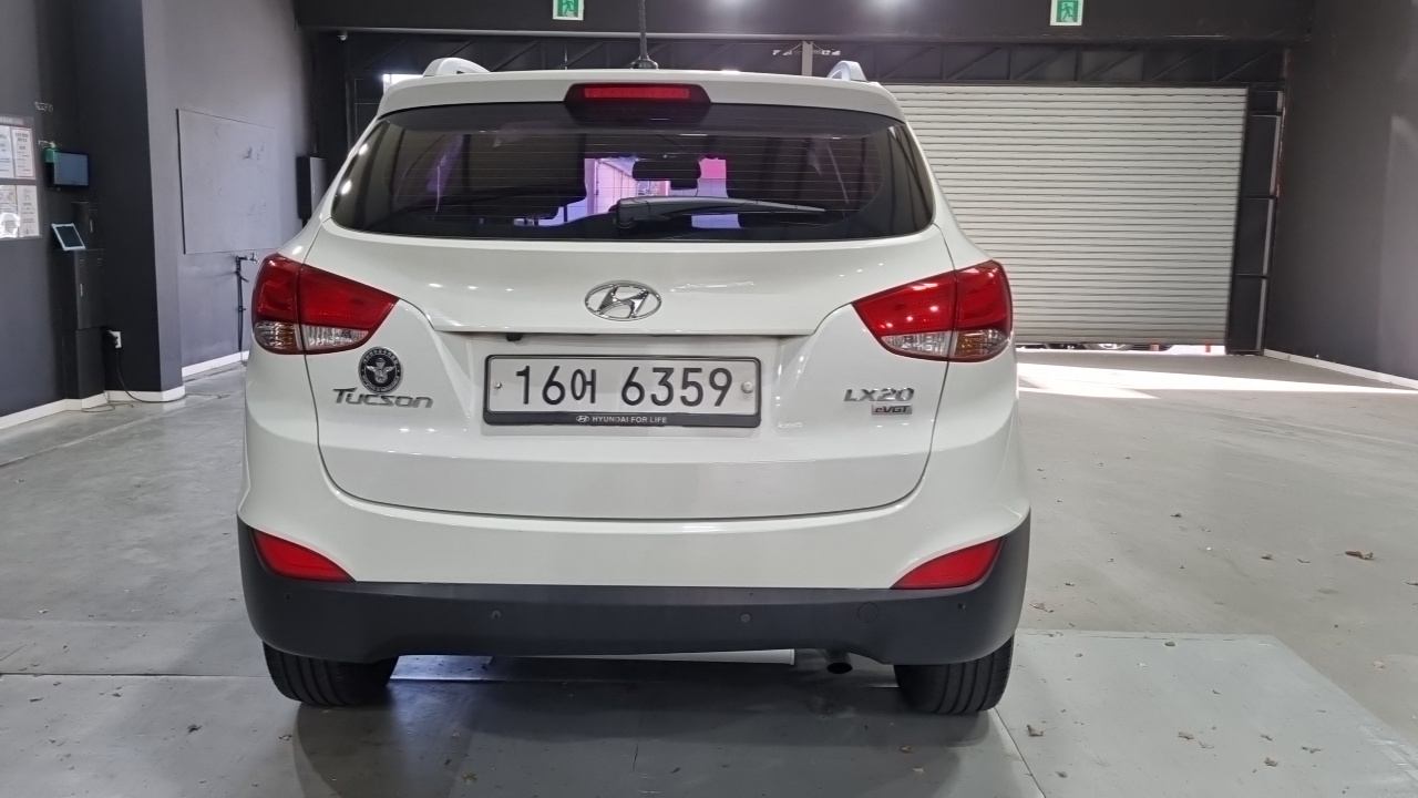 Hyundai Tucson ix Diesel 2WD LX20 Luxury 2013 — фото 4
