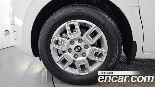 Hyundai Staria HEV 1.6 Cargo 5-Seater Modern 2025 — фото 5