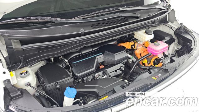 Hyundai Staria HEV 1.6 Cargo 5-Seater Modern 2025 — фото 6