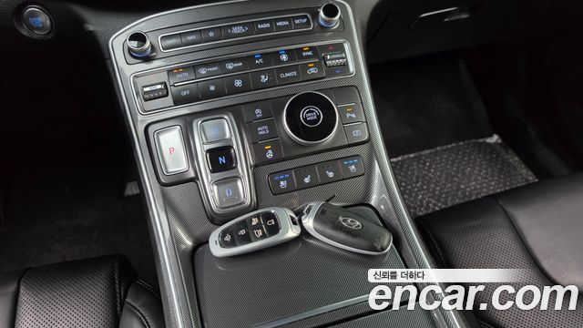 Hyundai Santa Fe Diesel 2.2 2WD Prestige 2021 — фото 9