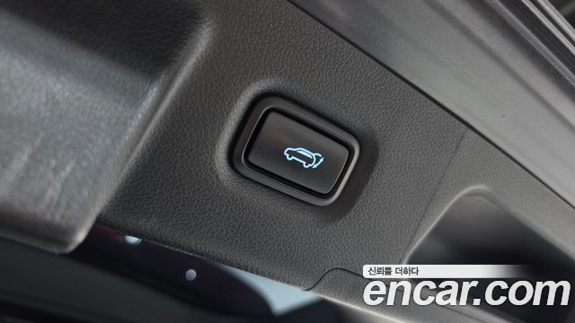Hyundai Santa Fe Diesel 2.2 2WD Prestige 2021 — фото 16