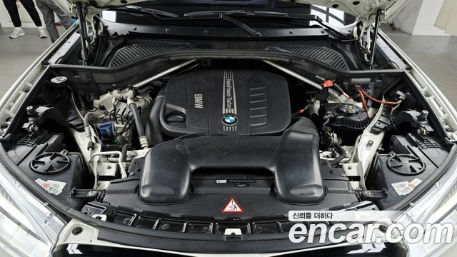 BMW X5 (F15) xDrive 40d Black&White Edition 2015 — фото 6