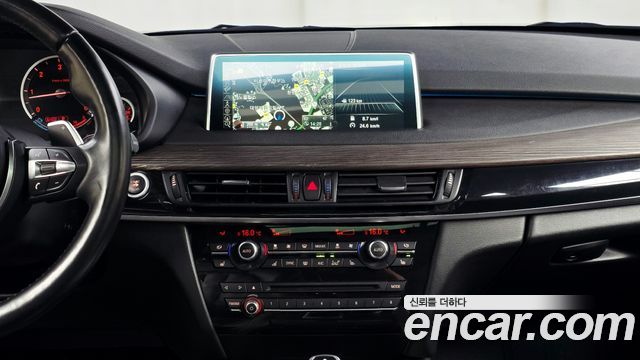BMW X5 (F15) xDrive 40d Black&White Edition 2015 — фото 13