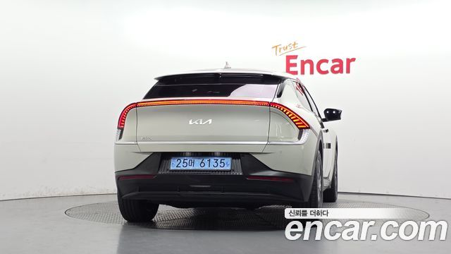 Kia EV6 Long Range Air 2023 — фото 4